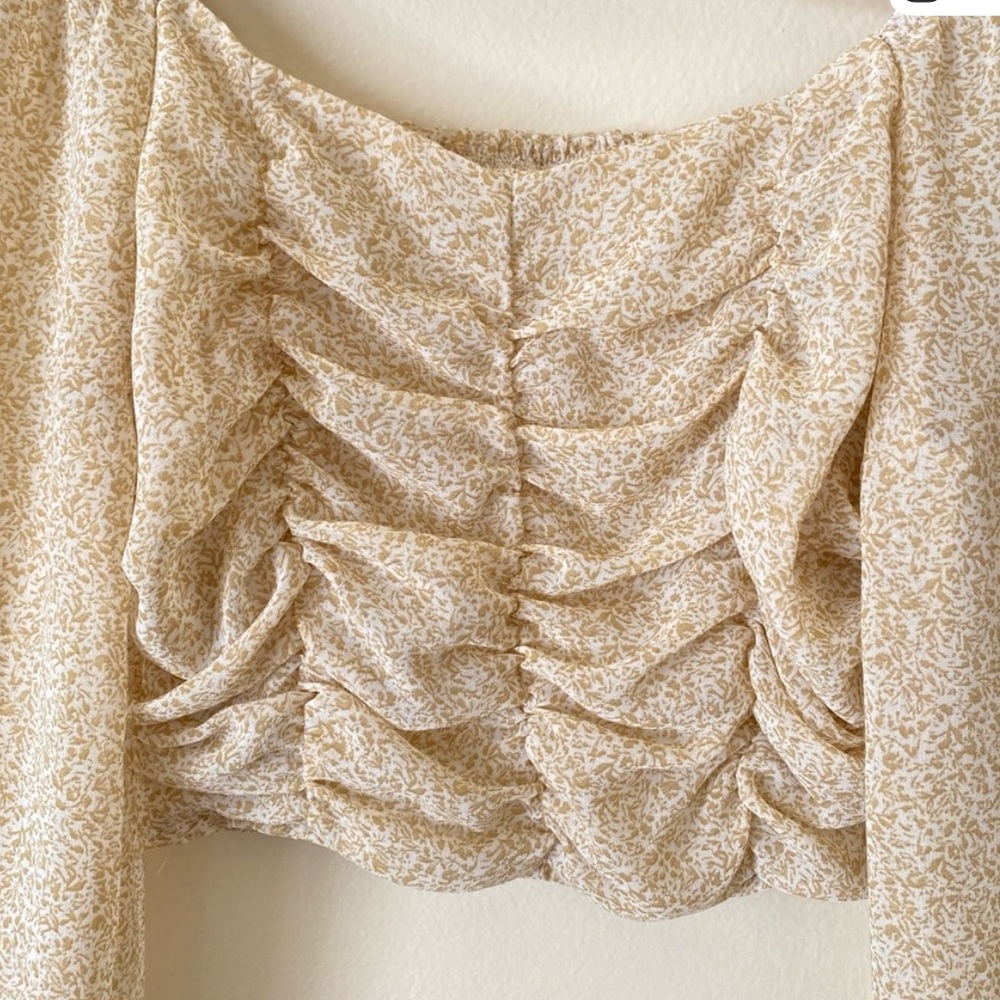 NWT Altar’d State Floral Cropped Cream Ivory Gold Blouse Top - Picture 5 of 5